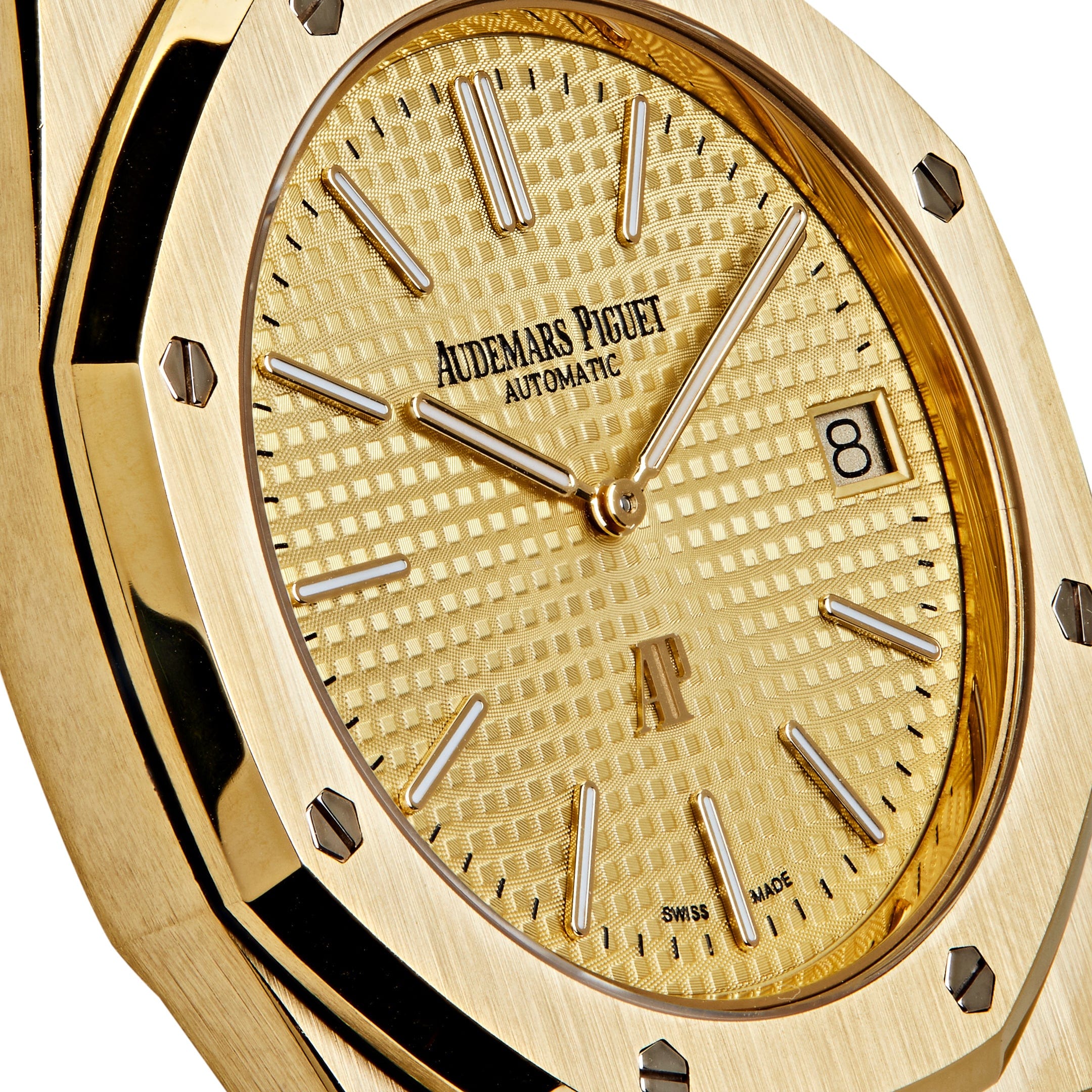 Audemars Piguet Royal Oak 15202BA.OO.1240BA.02 'Jumbo' '40th Anniversary' Extra-Thin Yellow Gold view 3