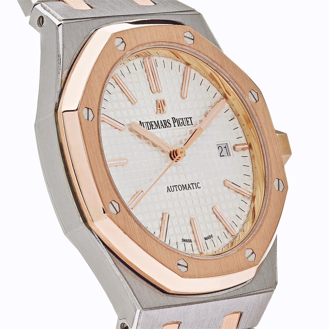 Audemars Piguet Royal Oak 15400SR.OO.1220SR.01 Stainless Steel Rose Gold White Dial (2015) view 3