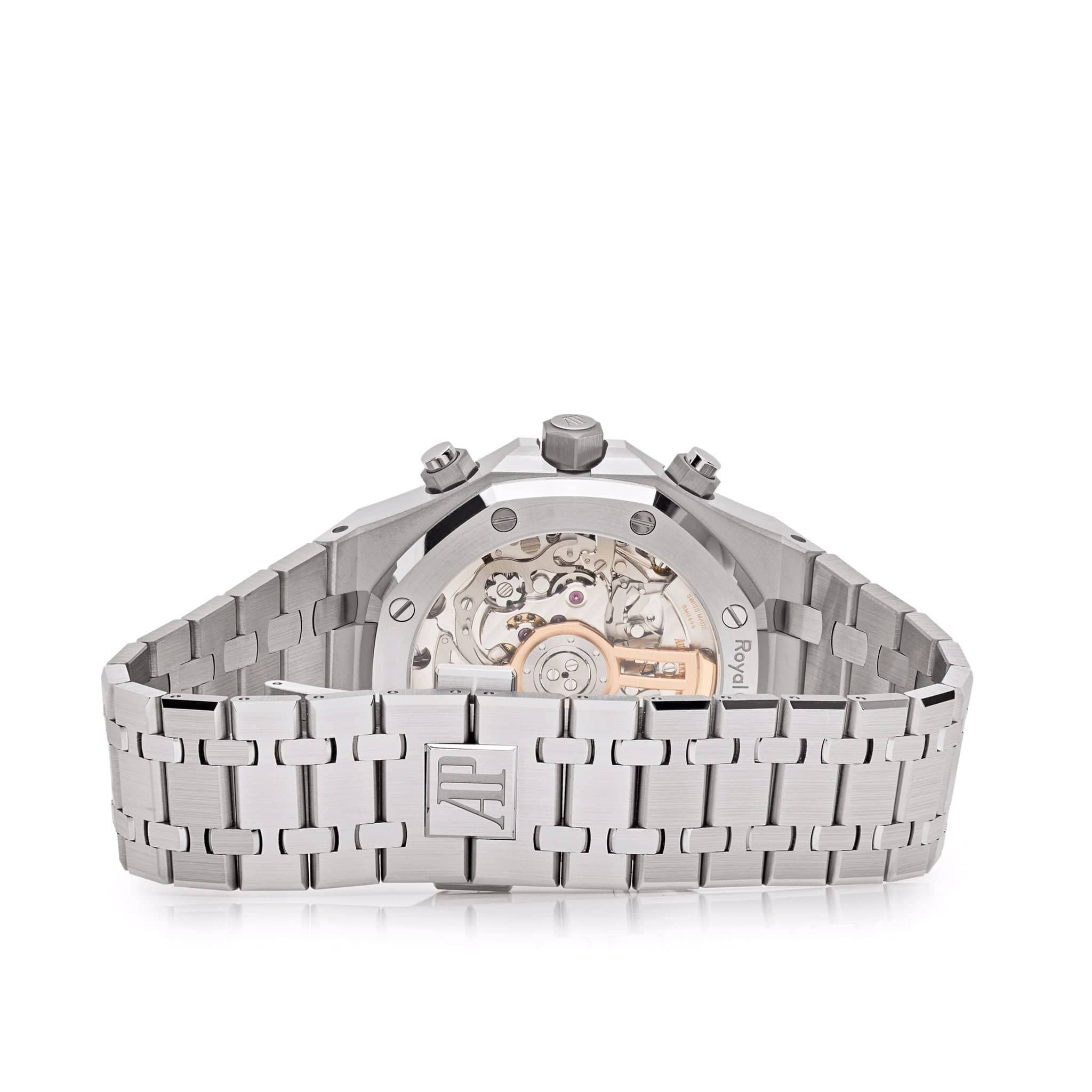 Audemars Piguet Royal Oak 26240ST.OO.1320ST.07 Selfwinding Chronograph Stainless Steel White Dial view 4