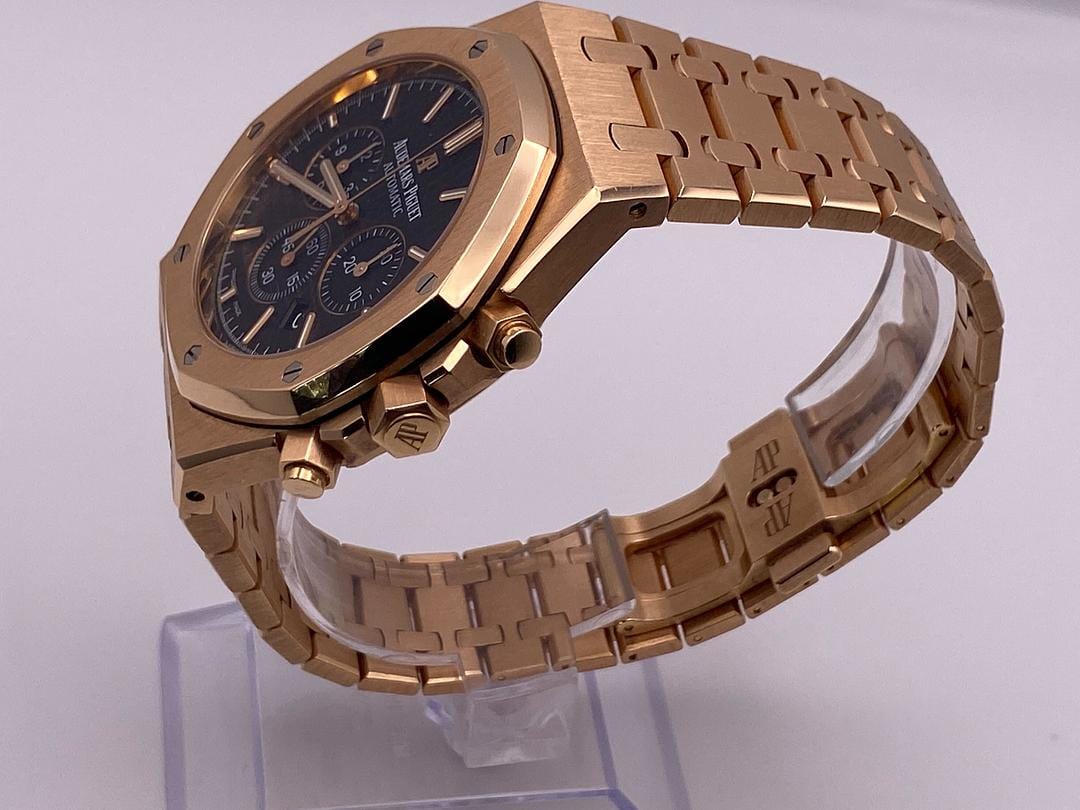 Audemars Piguet Royal Oak 26320OR.OO.1220OR.01 Chronograph Rose Gold Black Dial view 3