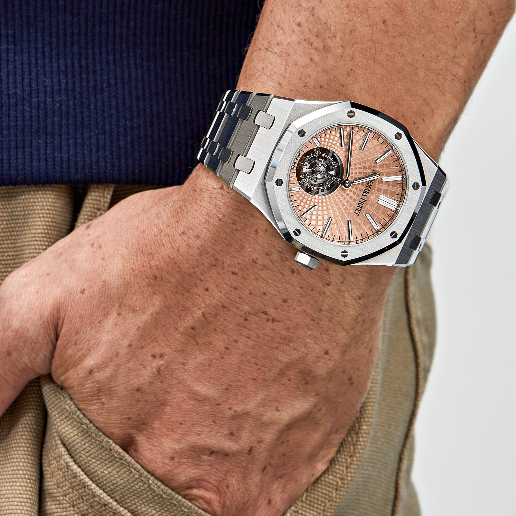 Audemars Piguet Royal Oak 26531TI.OO.1220TI.01 Selfwinding Flying Tourbillon Titanium Salmon Dial Limited Edition (2024) view 2