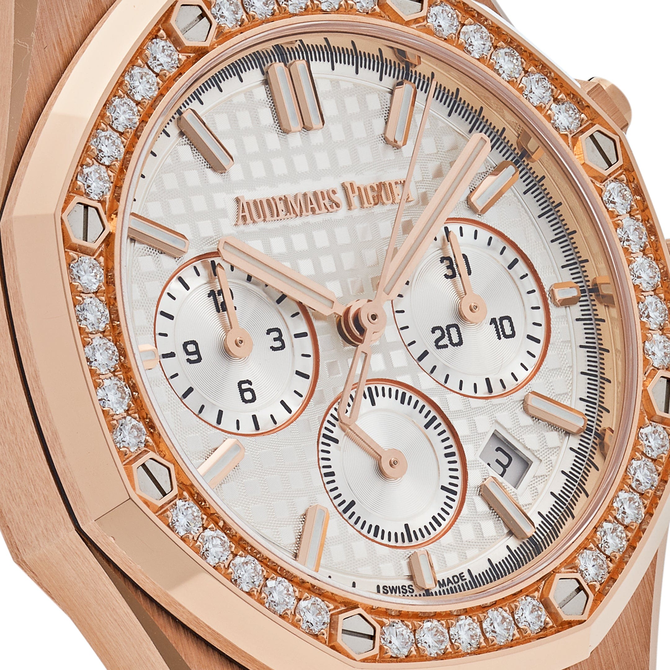Audemars Piguet Royal Oak 26715OR.ZZ.1356OR.01 Selfwinding Chronograph Rose Gold Diamond Bezel (2022) view 4