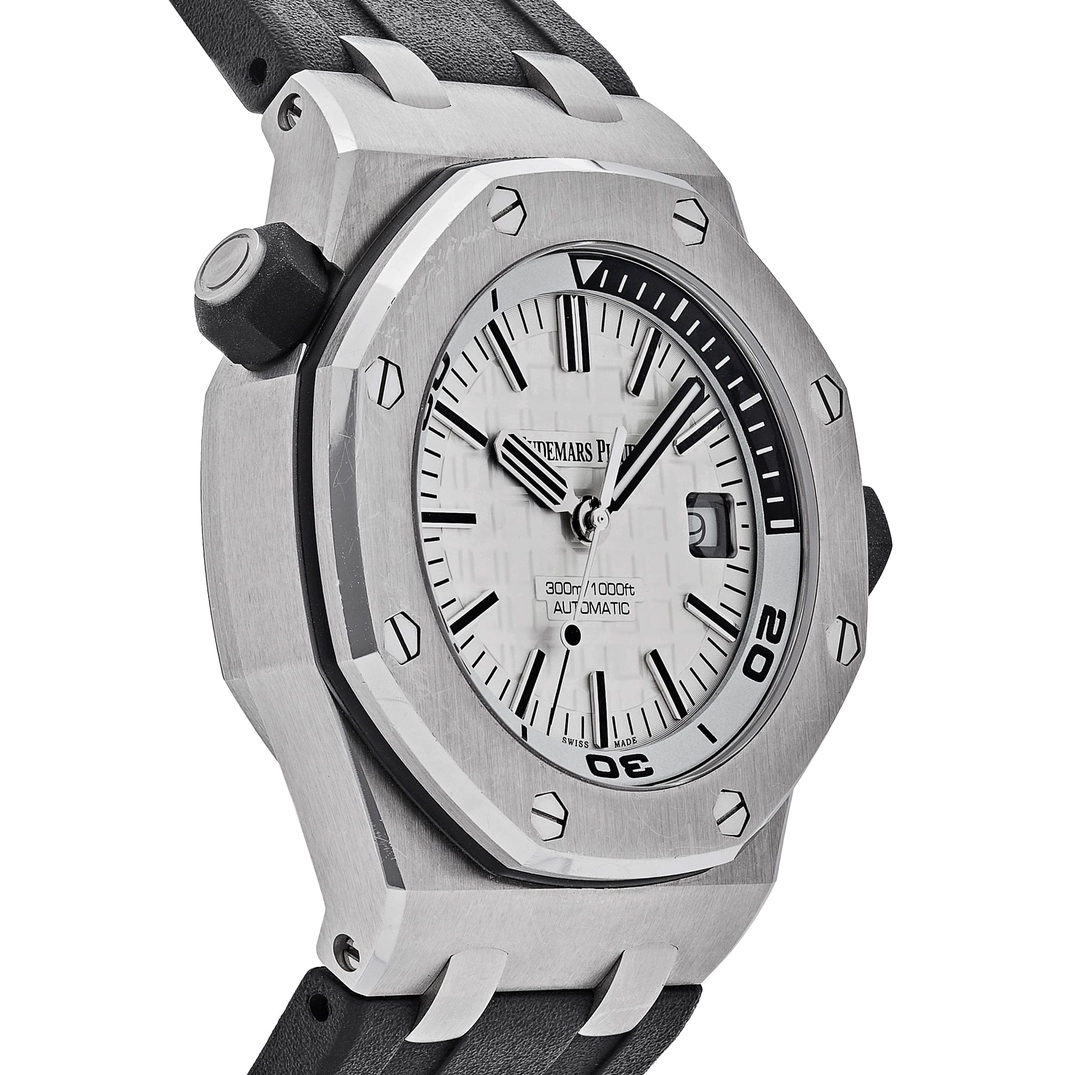 Audemars Piguet Royal Oak Offshore 15710ST.OO.A002CA.02 Diver Stainless Steel White Dial view 4
