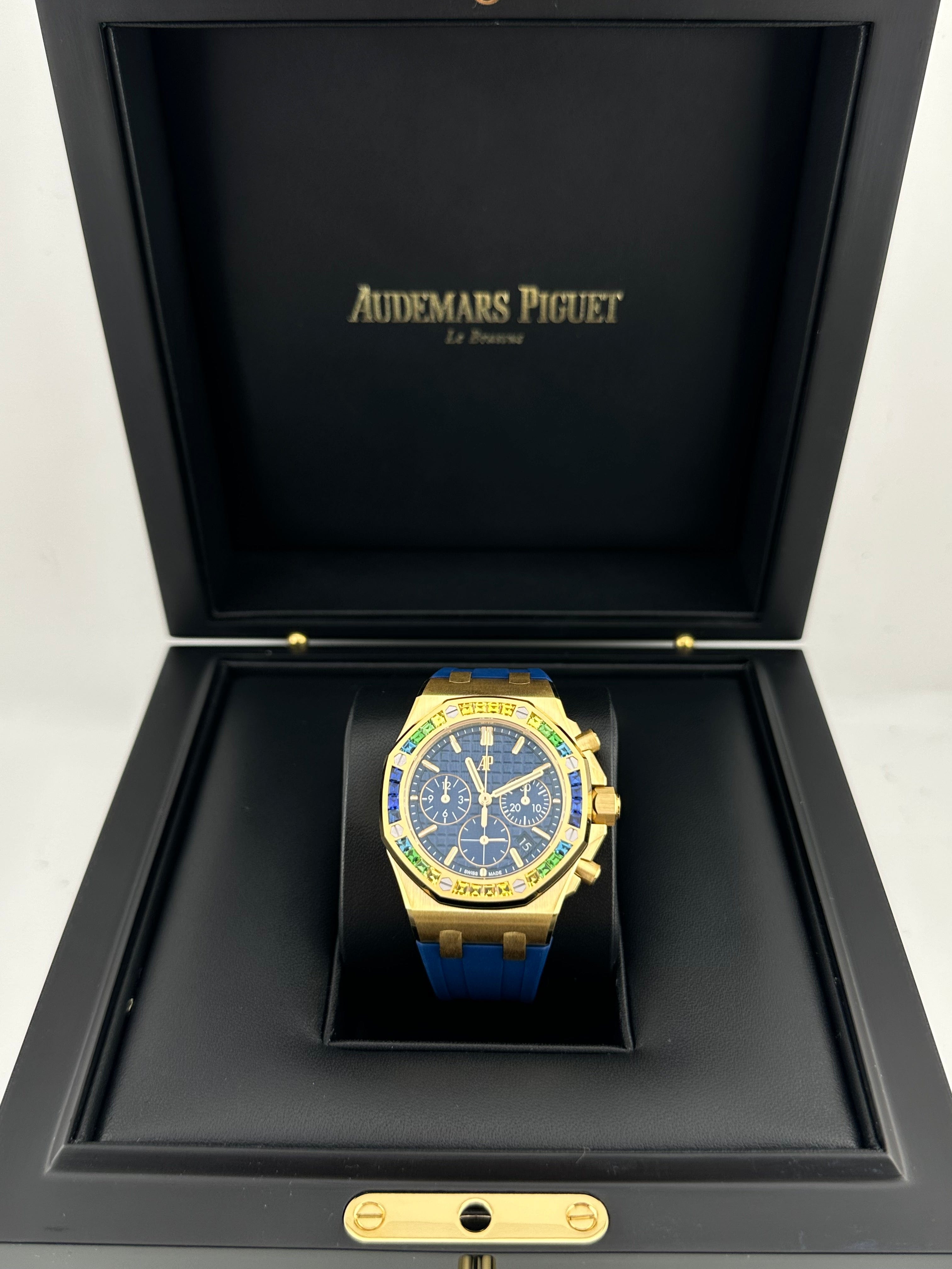 Audemars Piguet Royal Oak Offshore 26236BA.YY.D346CA.01 Yellow Gold Sapphire Dial (2023) view 2