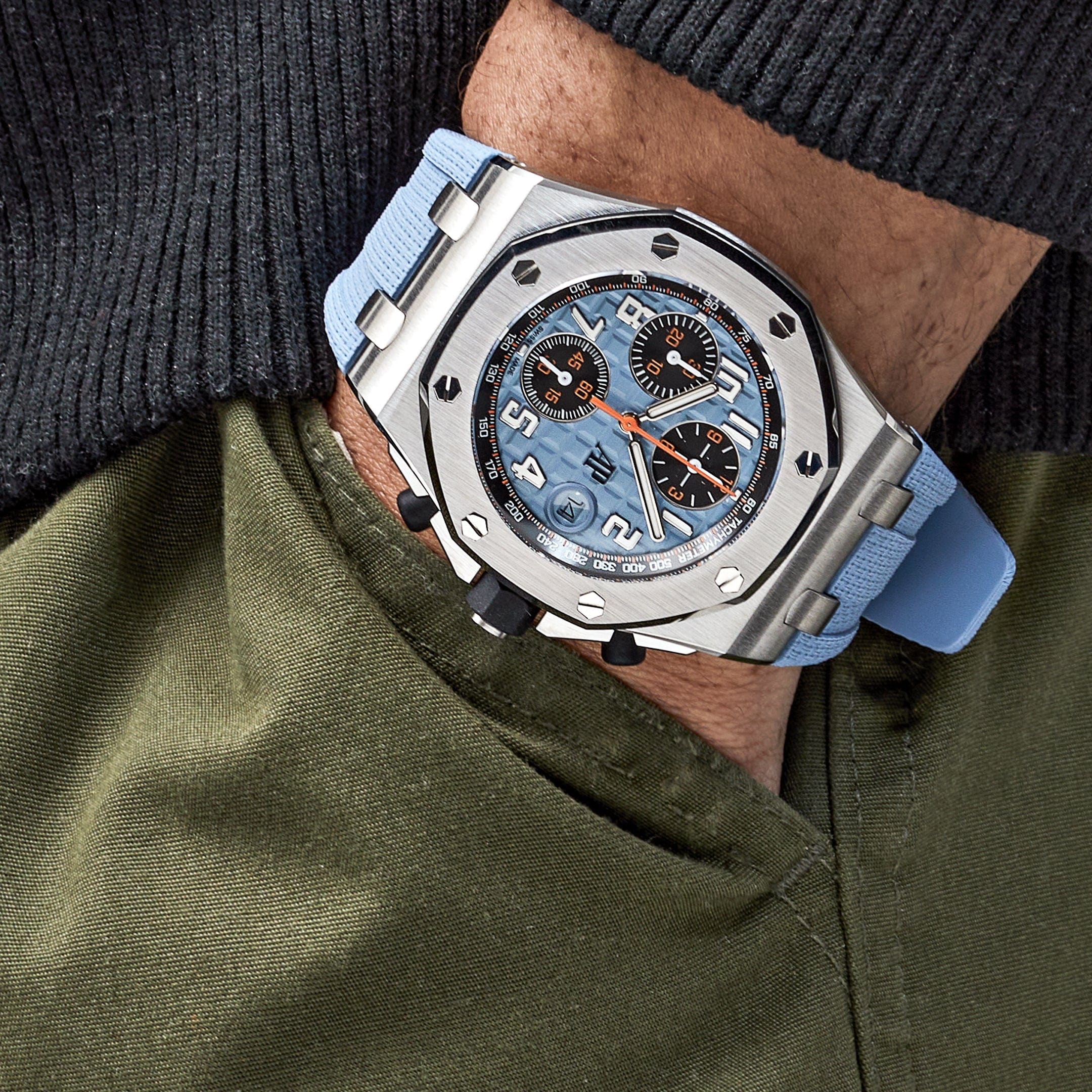 Audemars Piguet Royal Oak Offshore 26238ST.OO.A340CA.01 Chronograph Stainless Steel Blue Dial (2024) view 2