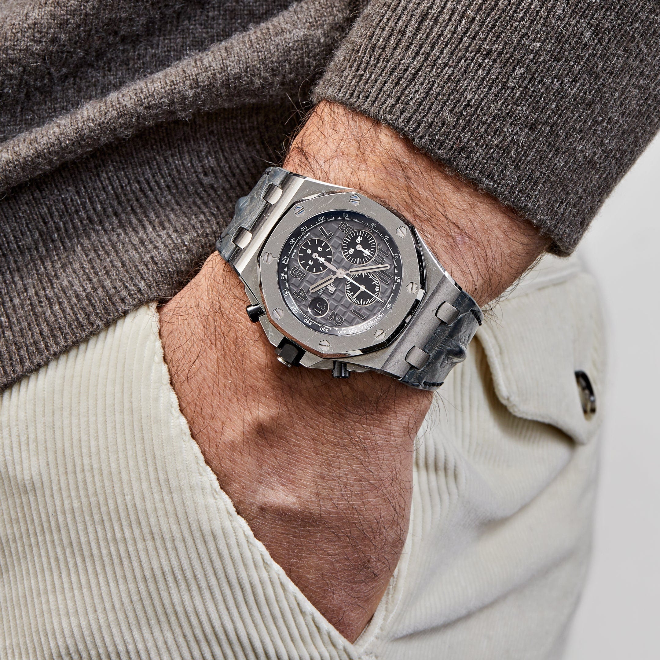 Audemars Piguet Royal Oak Offshore 26470ST.OO.A104CR.01 Stainless Steel Slate Grey Dial view 2