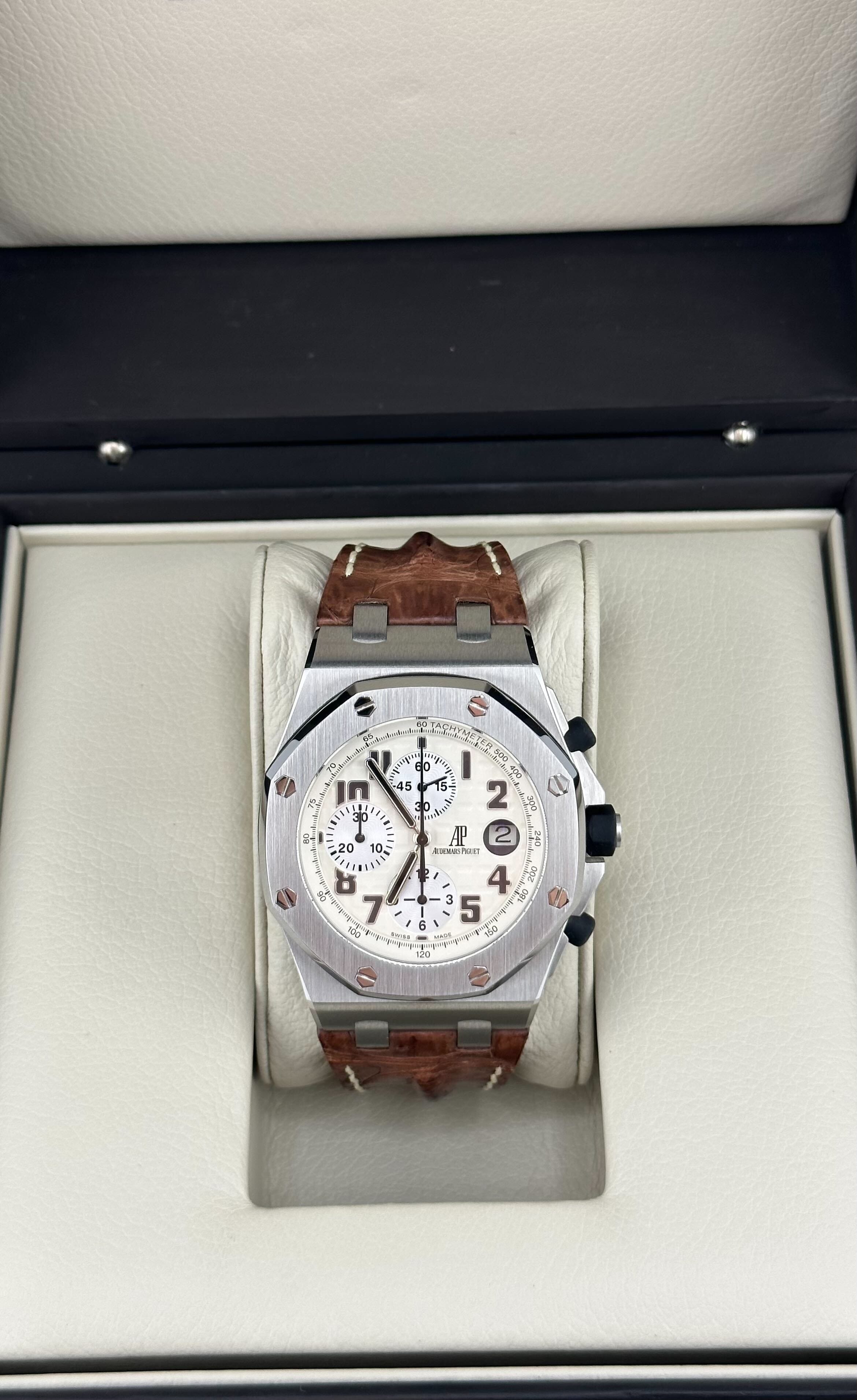 Audemars Piguet Royal Oak Offshore 26020ST.OO.D091CR.01.A Chronograph 'Safari' Stainless Steel White Dial view 6