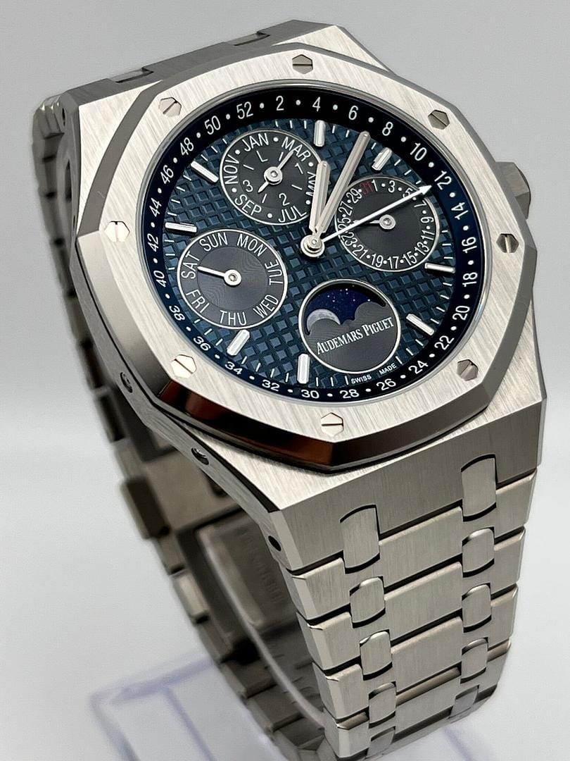 Audemars Piguet Royal Oak Perpetual Calendar 26574TI.OO.1220TI.01 Titanium Blue Dial (2020) view 4