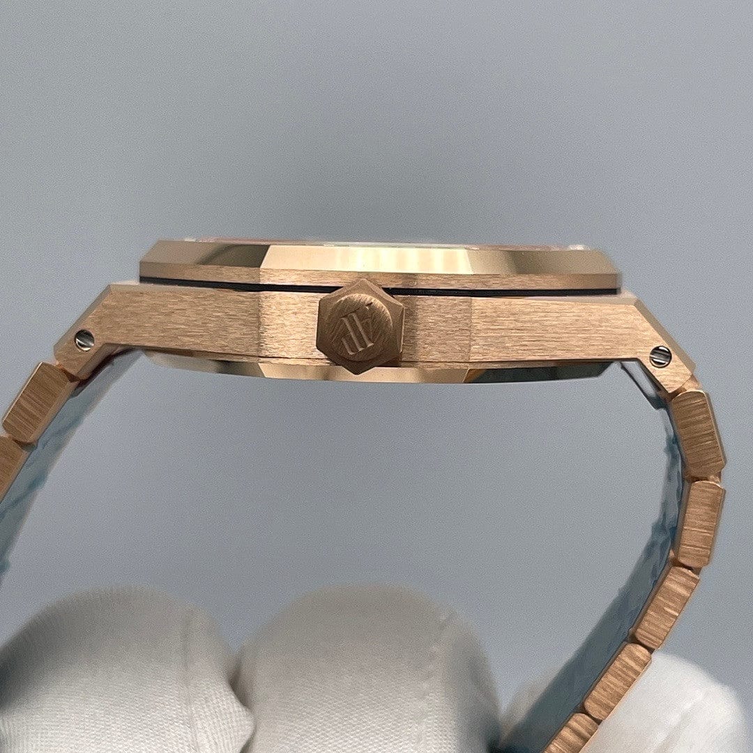 Audemars Piguet Royal Oak Selfwinding 15451OR.ZZ.1256OR.03 'Ladies' Rose Gold Diamond Bezel view 4