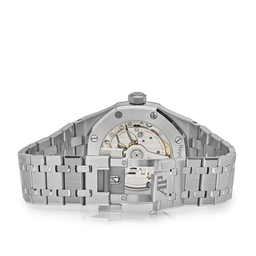 Audemars Piguet Royal Oak Selfwinding 15551ST.ZZ.1356ST.02 "50th Anniversary" Blue Dial Diamond Bezel view 5