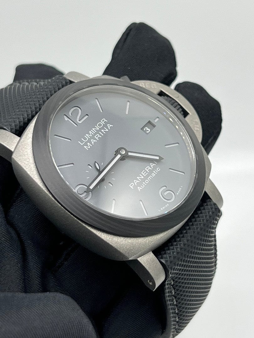 Panerai Luminor Marina TuttoGrigio Titanium PAM01662 view 3