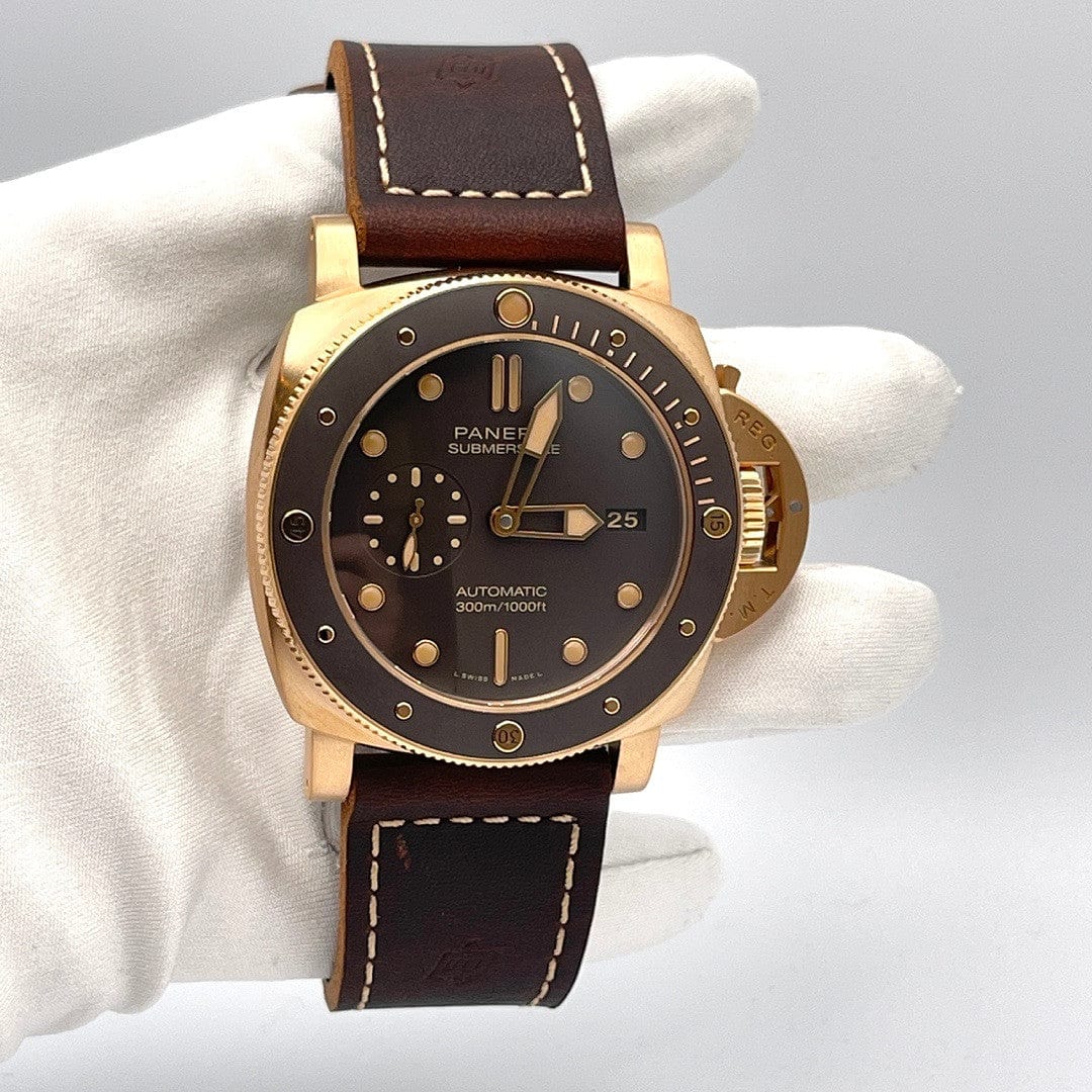 Panerai Submersible Bronzo PAM00968 view 2