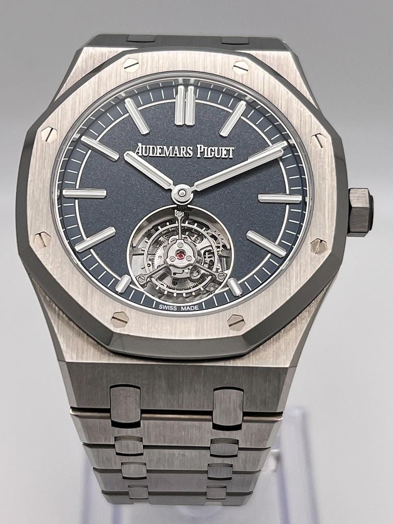 Audemars Piguet Royal Oak Selfwinding Titanium Blue Dial "50th Anniversary" 26730TI.OO.1320TI.01 view 2